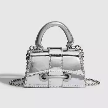 Маленькая женская сумочка на лето, популярная высококачественная нишевая сумка через плечо с серебряной цепочкой и бусинами