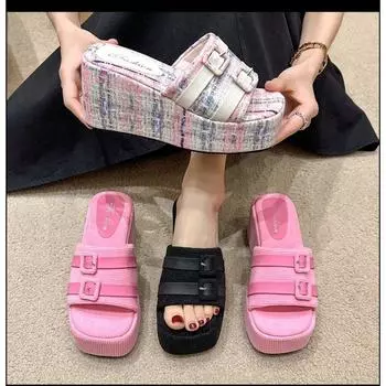 Маленькие ароматные стильные модные пляжные тапочки на каблуке с маленькой пряжкой в римском стиле 35 чёрный