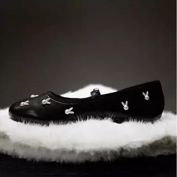 Маленькие ароматные ветровые туфли женские 2024 Весна Новые Фея Ветер жемчужные круглые ретро туфли Мэри Джейн на низком каблуке с неглубоким носком 35 чёрный