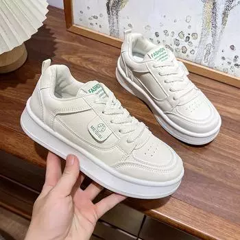 Маленькие белые туфли с чувством, женские 2025 новые популярные осенние универсальные студенческие спортивные туфли на толстой подошве 35 бежевый
