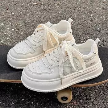 Маленькие белые туфли женские 2025 новые осенние туфли молочного цвета fufu универсальные нишевые шикарные туфли с большой головой спортивные туфли с толстой подошвой 35