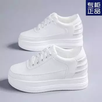 Маленькие белые туфли женские 2025 весна новые популярные женские туфли кексы модные универсальные туфли на платформе повседневные туфли увеличение внутренней высоты 35 серебряный