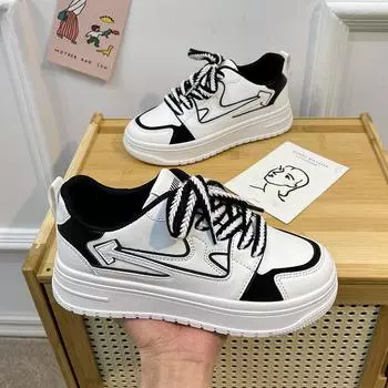 Маленькие белые туфли женские корейские версии универсальных спортивных и любительских кроссовок новые низкие туфли на плоской подошве для студентов Tide 35