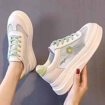 Маленькие белые туфли женские модные летние новые сетчатые дышащие толстые внутренние кроссовки с полыми вставками Daisy для женщин 34