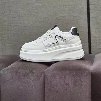 Маленькие белые туфли женские осенние новые универсальные кожаные туфли на платформе спортивные повседневные туфли легкие с небольшой высотой на платформе 35