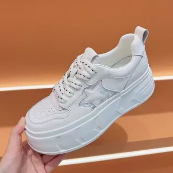 Маленькие белые туфли женские туфли 2024 летние новые нишевые спортивные туфли для отдыха на толстой подошве одинарные туфли через сетку туфли на платформе 35