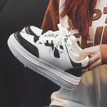 Маленькие белые туфли, женские весенние новые женские туфли 2024, удлиняющие кроссовки на толстой подошве 35