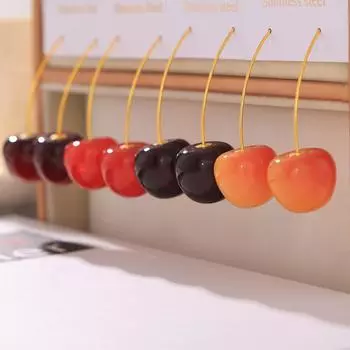 Маленькие длинные серьги с вишнями, женские серьги-гвоздики с вишнями из нержавеющей стали и смолы, креативный темперамент