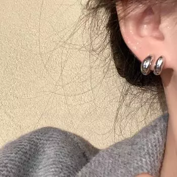 Маленькие и изысканные металлические серьги с индивидуальностью и простым дизайном с двухслойной обмоткой золотой