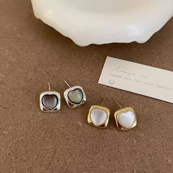 Маленькие и изысканные серьги-гвоздики Love Fritillary, женский дизайн, чувство простоты, мода, элегантный ретро-темперамент, универсальные серьги