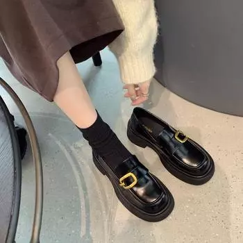 Маленькие кожаные туфли на толстой подошве для женщин 35 чёрный