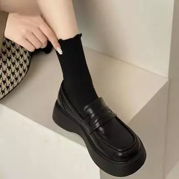 Маленькие кожаные туфли на толстой подошве Loafer 35 чёрный