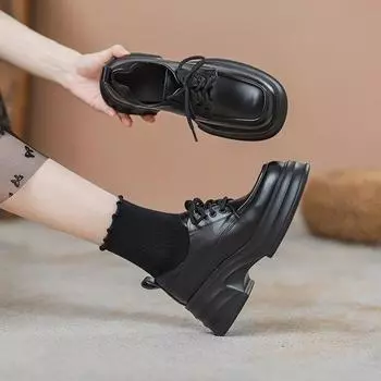 Маленькие кожаные туфли в британском стиле, женские туфли-маффины на платформе, мокасины, увеличивающие рост туфли на высоком каблуке со шнуровкой 40