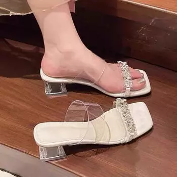 Маленькие люди не устают от ног толстые каблуки высокие каблуки женские босоножки лето 2024 новые туфли прозрачные кристаллы классные тапочки на улице 35