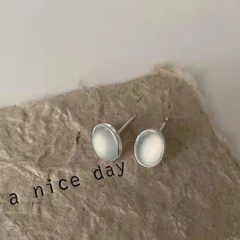 Маленькие овальные серьги-гвоздики с опалом, женские, нишевые, ретро, простые, индивидуальные, модные, трендовые, темпераментные, универсальные серьги