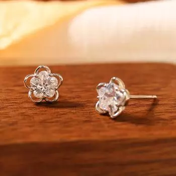Маленькие серьги-цветы для женщин, модные, универсальные, стильные серьги высокого класса для лучших подруг в качестве подарка на Новый год