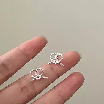 Маленькие серьги-гвоздики Kink Love, женские простые серьги-сердечки в стиле ниши