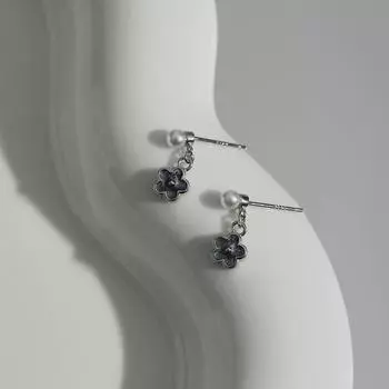 Маленькие серьги в виде свежего цветка, французские ретро-серьги с жемчугом, маленькие и модные