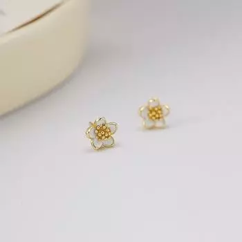 Маленькие свежие цветочные серьги-гвоздики женские простые нишевые изысканные серьги в женском стиле маленькие цветочные серьги