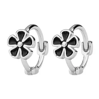Маленькие женские серьги-пряжки в виде лепестков цветов, маленькие, свежие и милые, высокого класса, черные серьги-гвоздики из эпоксидной смолы с четырьмя листочками клевера, бесплатные серьги copper