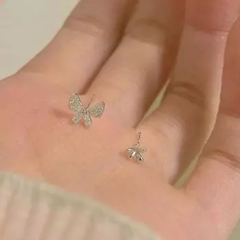 Маленький мини-бантик с цветами, асимметричные серьги для женщин на лето, элитный нишевый темперамент