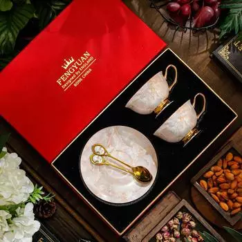 Маленький роскошный английский кофейный набор для домашнего использования, керамическая посуда для послеобеденного чая из костяного фарфора, изысканная европейская кофейная посуда 200ml