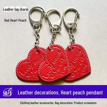 Маленький сердечко персикового цвета из кожи своими руками брелок и подвеска на сумку - красная подвеска Lucky Love Size 3.3*3.84CM