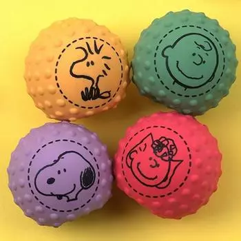 Маленький шарик из латекса для собак Peanuts, набор из 4 предметов, 5 см, красный, желтый, зеленый, фиолетовый, 1 комплект