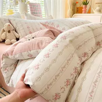 Маленький свежий комплект из 4 предметов из стираного хлопка, супермягкий комплект постельного белья: простынь, пододеяльник, наволочки для общежития 1.5 * 2.0 single quilt