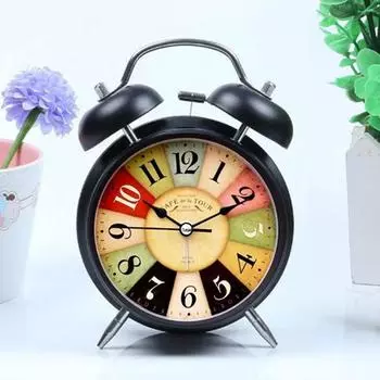 Маленький винтажный ретро-будильник, красочный настольный стол, кварцевые часы, спальня, гостиная 1