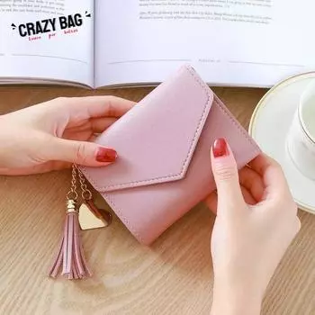 Маленький женский кошелек с коротким зажимом и держателем для визиток