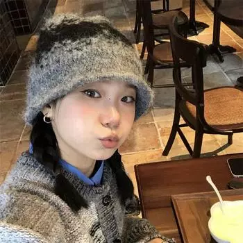 [Маленькое круглое лицо] Нишевая ретро-шапка из жаккардовой шерсти разных цветов, теплая осенью и зимой, маленькая вязаная панама Elastic (56-58cm) темно-серого
