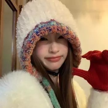 Маленькое лицо осенью и зимой, большая окружность головы, защитные наушники, шерстяная шапка, тепло на открытом воздухе, милая вязаная шапка, модная плюшевая шапка для женщин M56-58cm чёрный