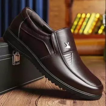 Manufacturer men s leather shoes Korean version of business casual shoes fashion dress breathable leather shoes one pedal leather shoes 39