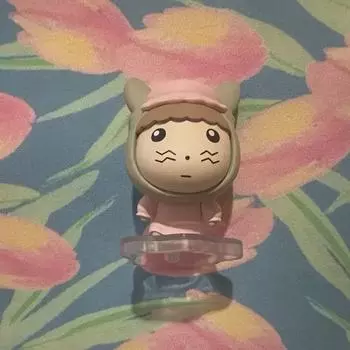 Maru Is A River Rat Figure/ Wolf Maru