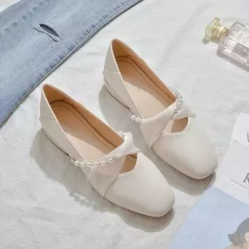 Mary Jane flat-bottomed student shallow mouth pearl spring new women s single shoes with skirts versatile gentle lady beanie shoes 35