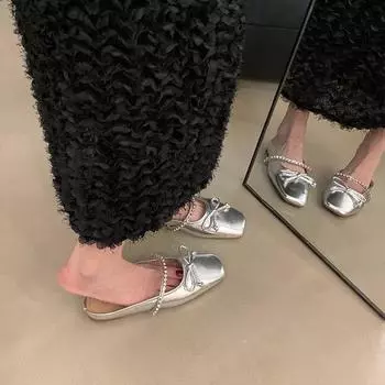 Mary Jane half slippers women s 2025 spring and summer new slippers outer wear French temperament one-word buckle silver bag head shoes 35 серебряный