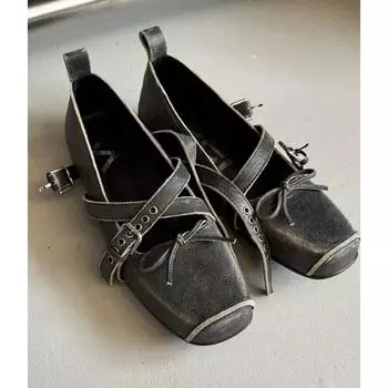 Mary Jane shoes new retro square head ballet shoes shallow mouth button women s shoes 35