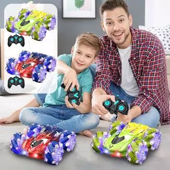 Машинка с дистанционным управлением для мальчиков 4-7. Вращающаяся на 360° двухсторонняя трюковая машинка со светомузыкальным спреем. Игрушечные машинки для детей на день рождения, стандартный электрический One Size синий