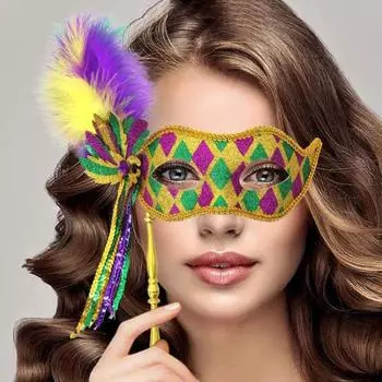 Маска Марди Гра для женщин, блестящая маска со съемной кисточкой и перьями, венецианская маска с ручной палочкой или ремешком для маскарадной вечеринки