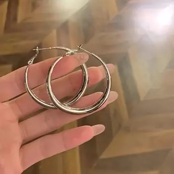 Массивные серьги-кольца из стерлингового серебра 925 пробы: Европейский и американский стиль, Минималистичные преувеличенные подвески, Тренд на крупные круглые украшения