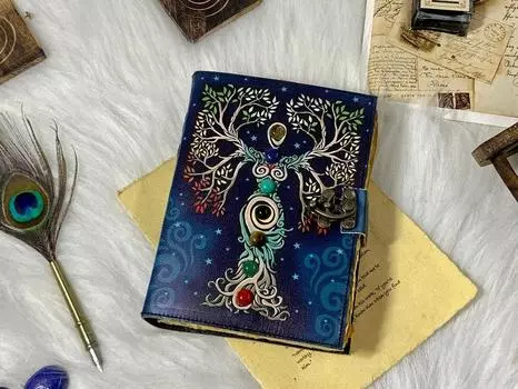 Мать Земли Семь Камней Пустое Заклинание Книга теней ручной работы Журнал Гримуара Мусорный журнал Журнал Древа Жизни Подарки на Рождество 7 x 5 in синий