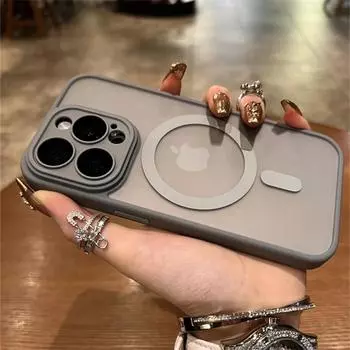 Матовый чехол для беспроводной зарядки Magsafe с магнитным креплением для iPhone 14 13 12 11 15 16 Pro Max, силиконовый защитный чехол, аксессуары iPhone 15 Pro Max чёрный