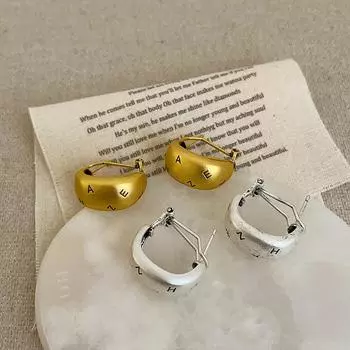 Matte And Old Letter C Ring Stud Earrings Women S Niche Design Sense Unique Personality Fashion Temperament Versatile Earrings