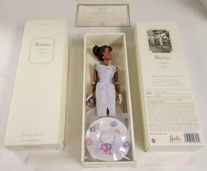 Mattel Barbie Sunday Лучшая Барби из шелка