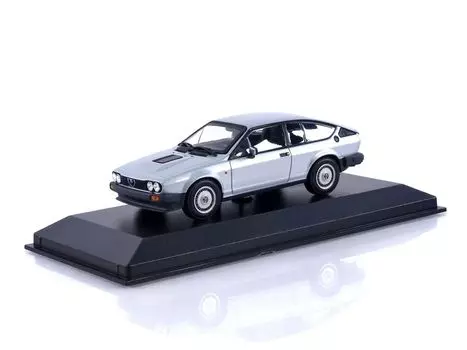 Maxi Champs Alfa Romeo GTV 6 1983 Серебристый металлик 1/43