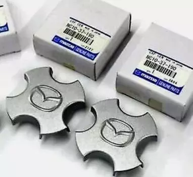Mazda Центральный колпачок NC10-37-190 x2 F/S Оригинал