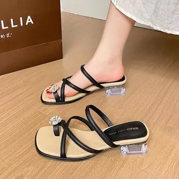 Medium-heeled slippers women s summer outer wear 2025 new fashion high-end thick-heeled temperament fairy rhinestone sandals 34