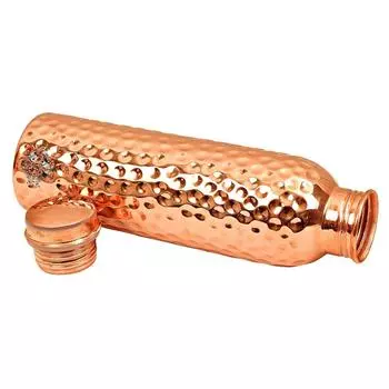 Медная бутылка для воды с чеканным дизайном - 750 мл, Аюрведические преимущества для здоровья, Идеально подходит для дома, офиса, спортзала, путешествий и в качестве подарка, 1 штука в упаковке