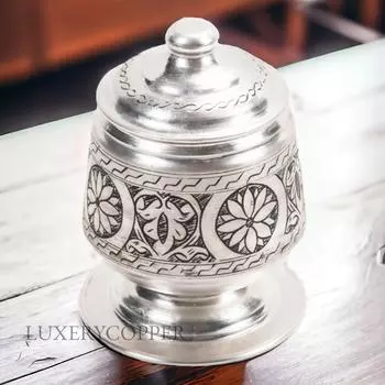 Медная сахарница с ручной вышивкой конфетами